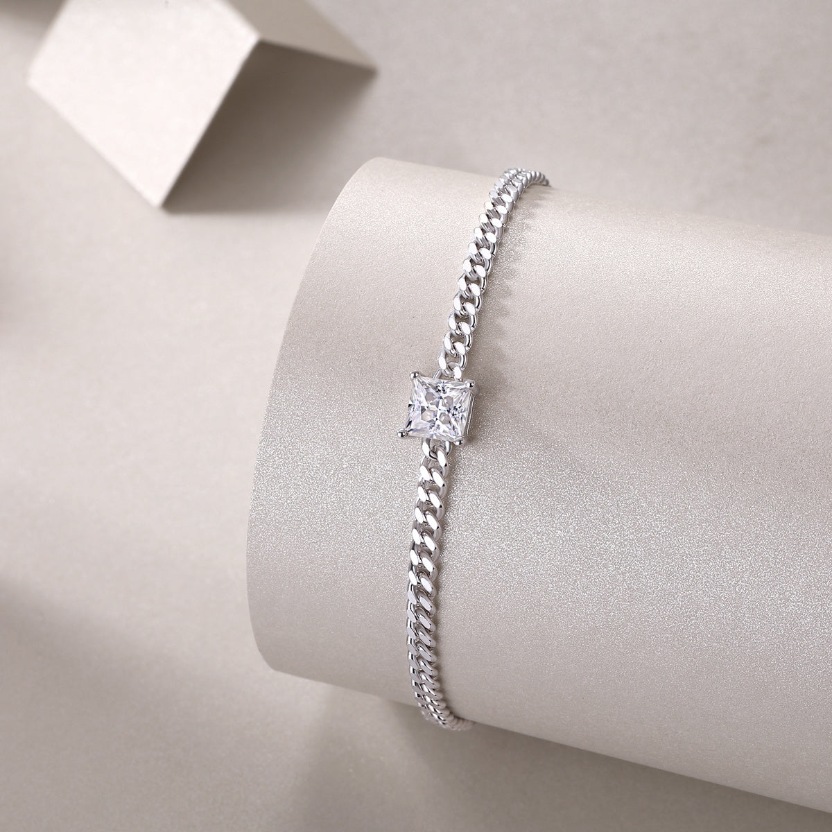 Resolute Luxury Fashion Mossan Diamond S925 Silver Bracelet