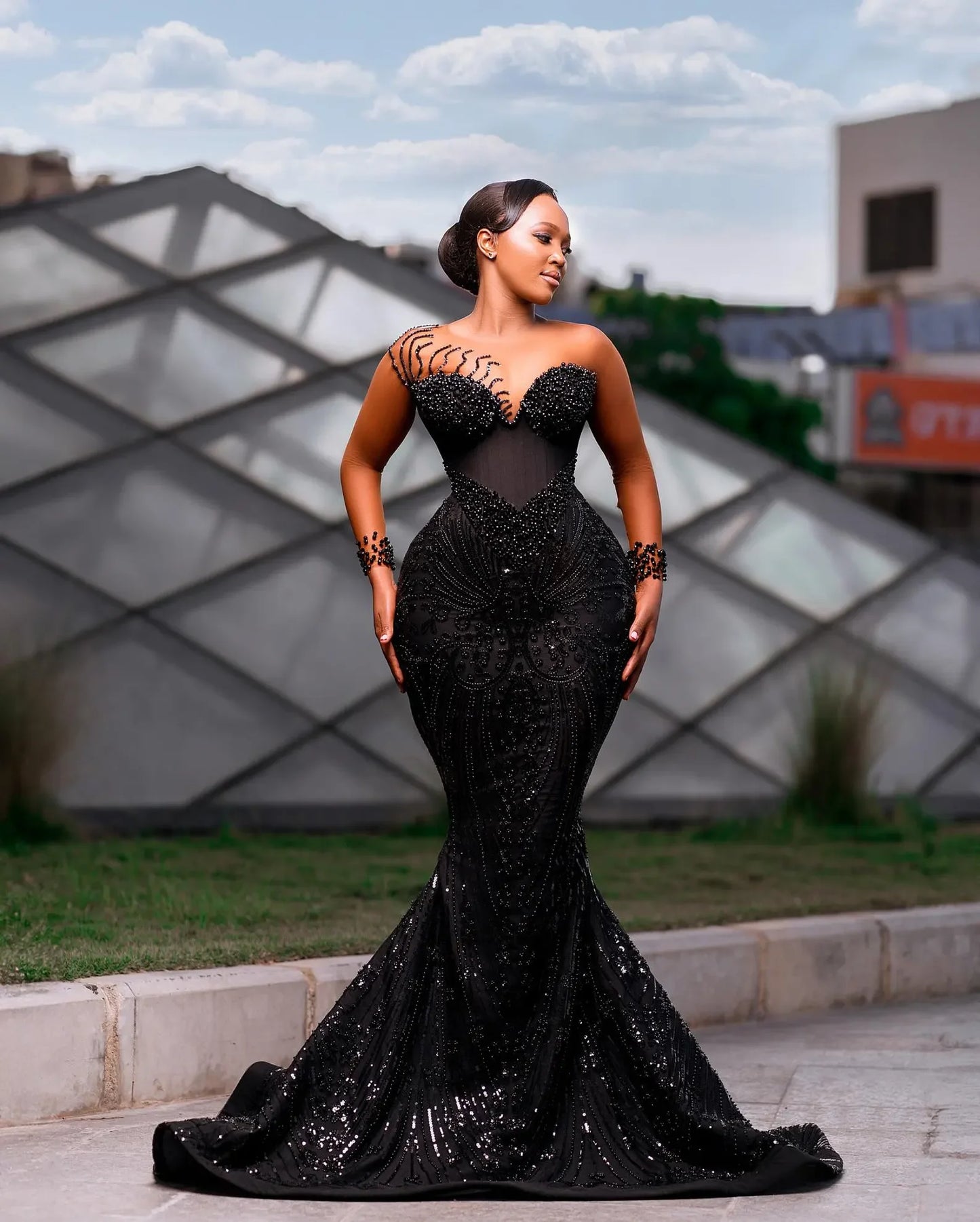 Customized Black Flamboyant Evening Gowns Sheer Long Sleeve V Neck Beaded Fishtail Trailing Prom Dresses Black Girls Prom Dresse