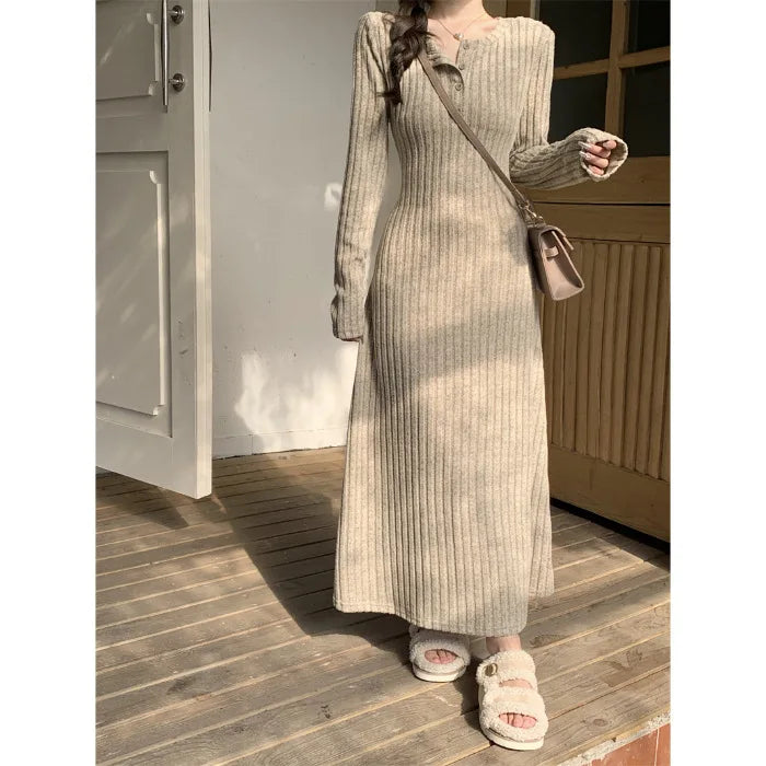 French Style Long Sleeve Knitted Dress Vintage Waist Cinching A- Line Skirt Women Autumn Winter New Arrival Slimming Inner Wear