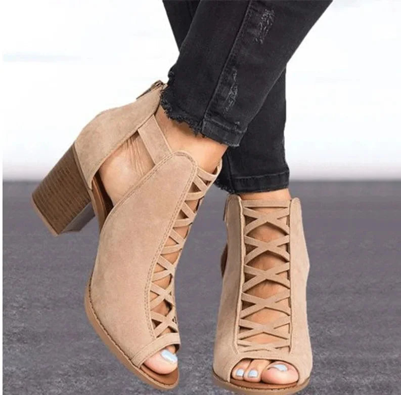 Wish2025 Summer New Roman Fish Mouth Hollow out Large Size 43 Buckle Sandals Thick Heel High Heel Independent Station Shoes