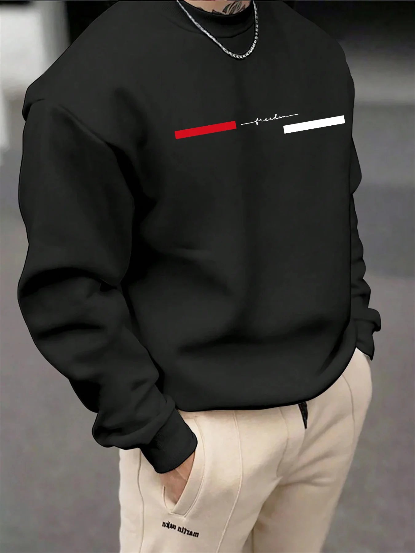 Men's autumn and winter fashionable casual loose freedom letter graphic printed long sleeved round neck sweatshirt