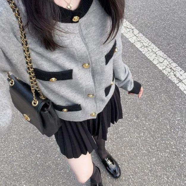 Women's Classic Style Knitted High-grade Sweater Short Coat