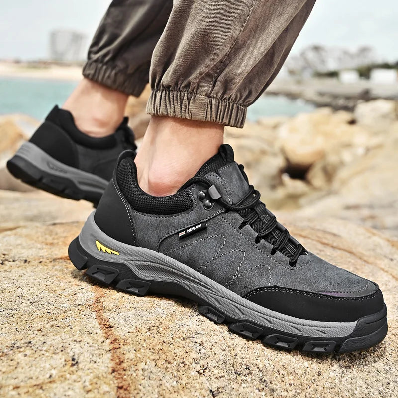 OEM Service Cow Genuine Leather Waterproof Anti Slip Hiking Work Shoes for Men