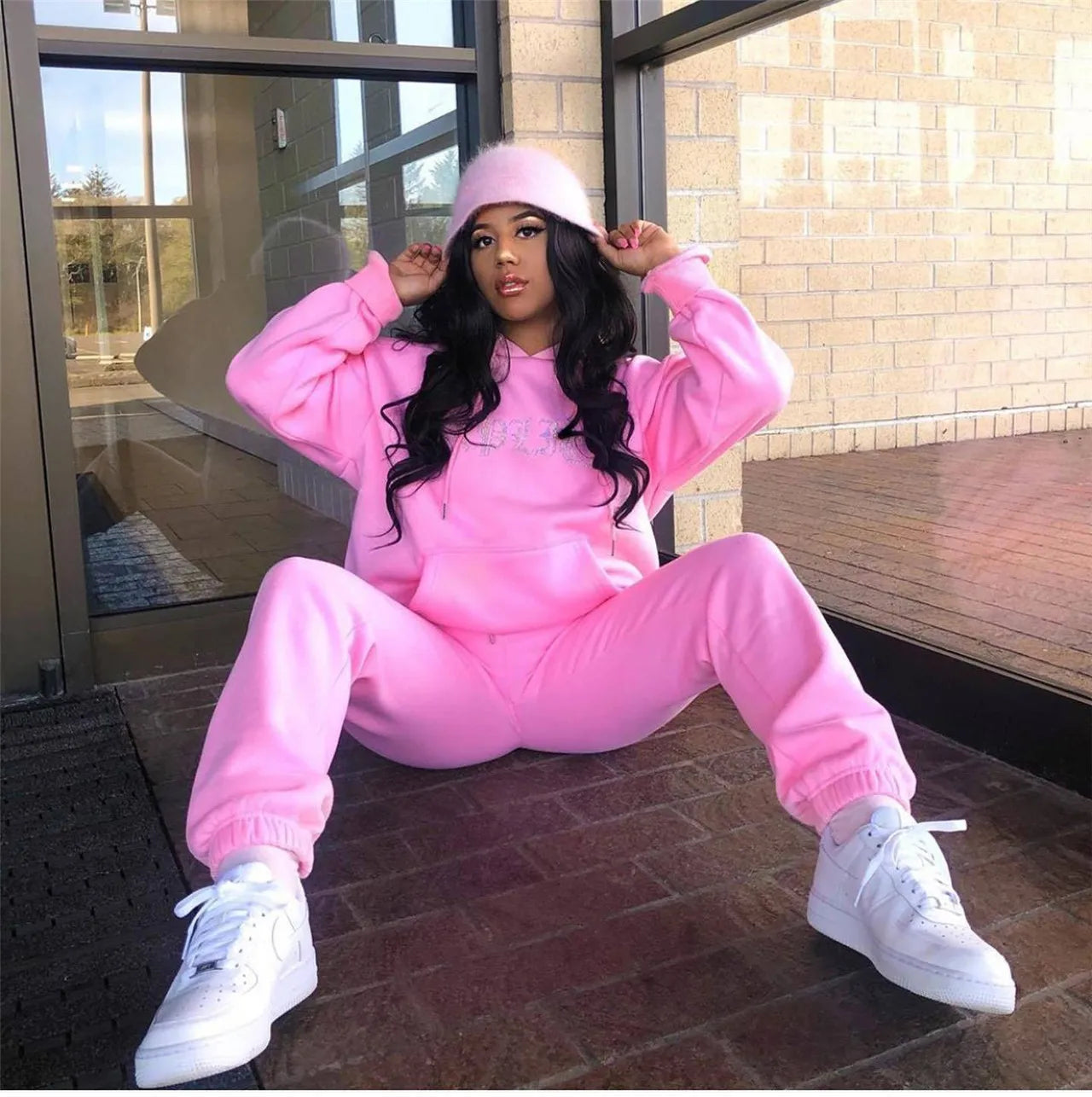 Diamonds Tracksuit 2 Piece Set Women Oversize Hoodies Sweatshirt Sweatpants Joggers Sport Pant Suits Femme Outfits Sweatsuits