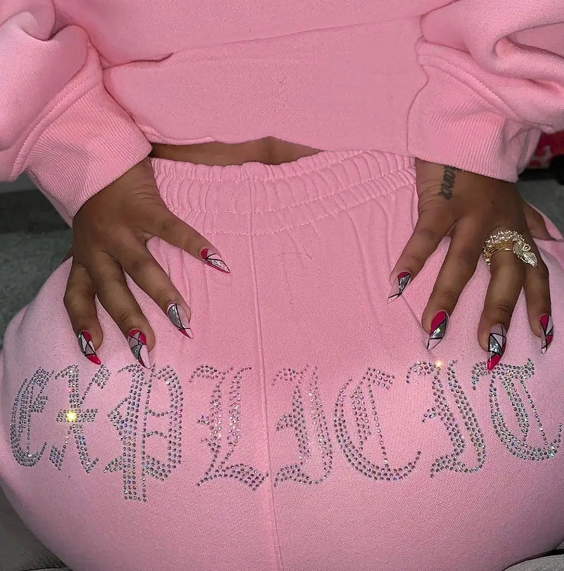 Diamonds Tracksuit 2 Piece Set Women Oversize Hoodies Sweatshirt Sweatpants Joggers Sport Pant Suits Femme Outfits Sweatsuits