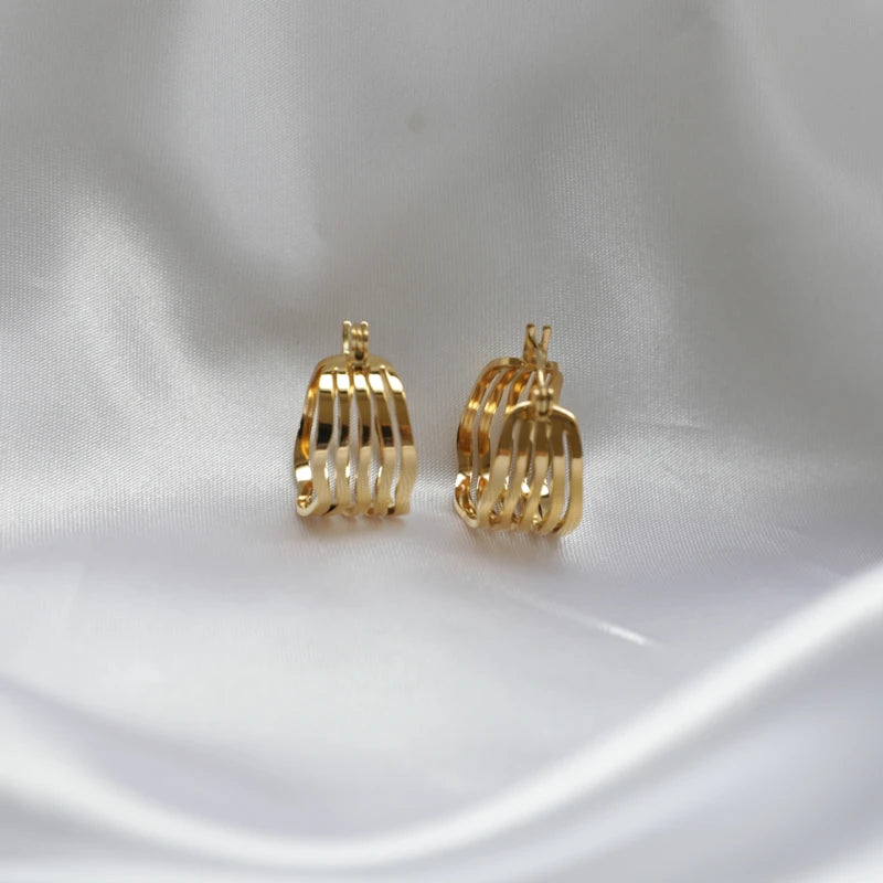 New Ins Hot Earring 18K PVD Gold Plated Hollow Out Stainless Steel Hoop Earring Chic Gold Earrings