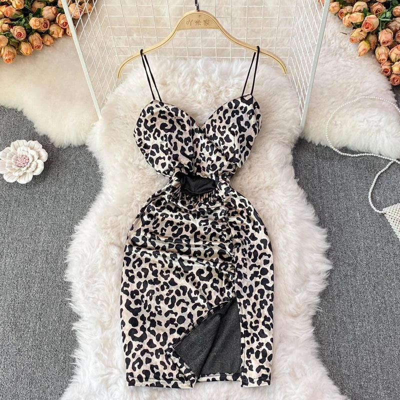 Leopard Print V-neck Sexy Bodycon Mini Dress Women Fashion Spring Autumn Sleeveless Cut Out Waist Backless Party Velvet Dresses