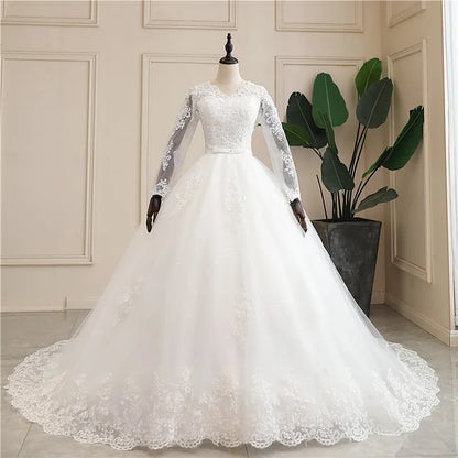 Wedding Dress 2019 The Elegant Half Sleeve Sexy V-neck Court Train Ball Gown Princess Vintage Lace Wedding Dresses Plus Szie