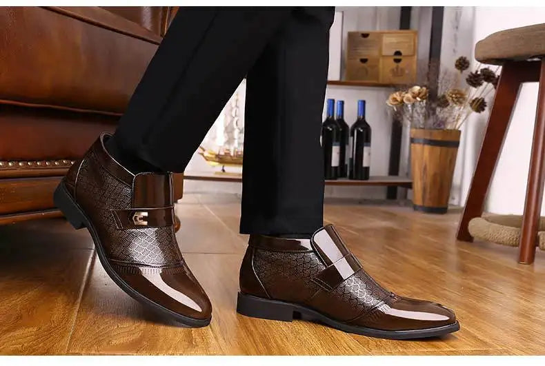 New Men Formal Shoes Leather Oxford Shoes For Men Dress Shoes Pointed Toe Business Wedding Shoes Velvet Men Zapatos De Hombre