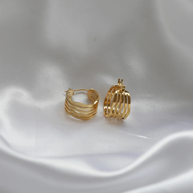 New Ins Hot Earring 18K PVD Gold Plated Hollow Out Stainless Steel Hoop Earring Chic Gold Earrings