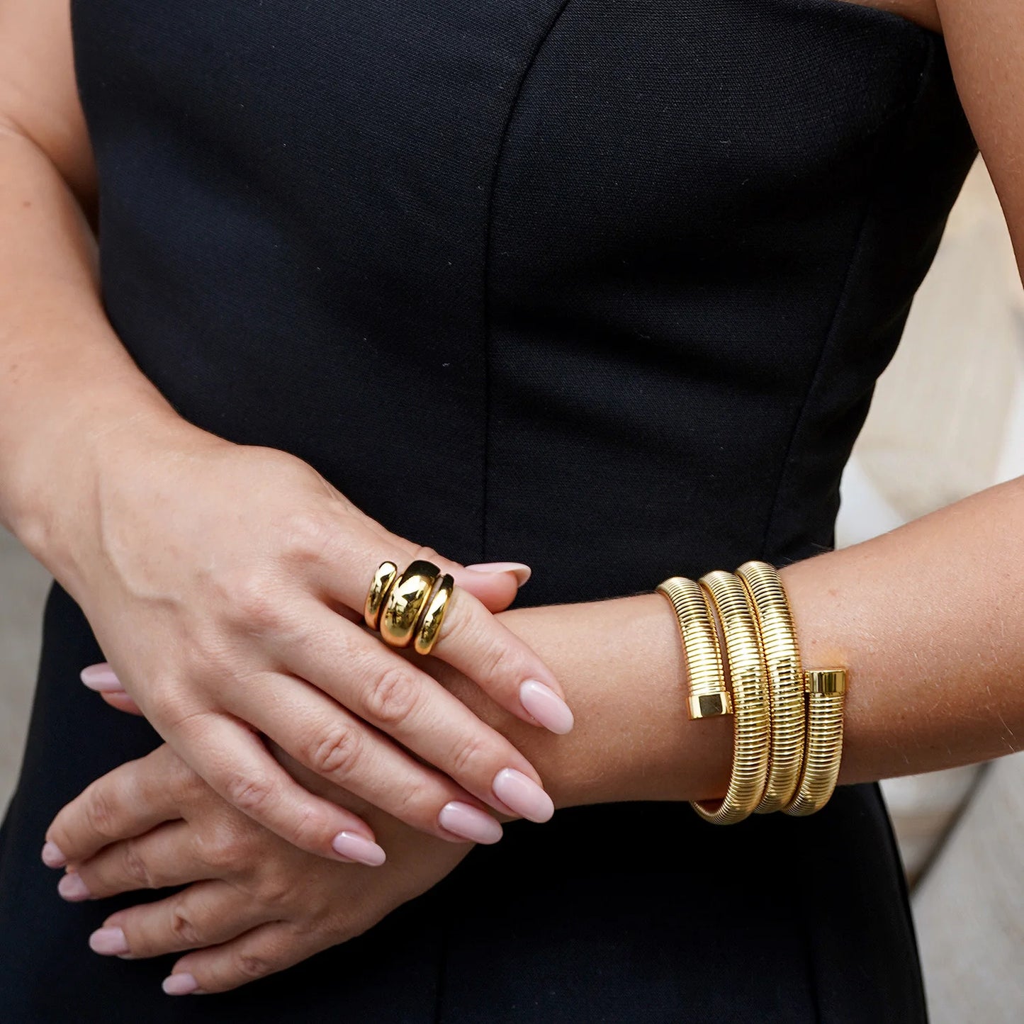 2025 New Fashion Simple Snake Shape Opening Bangle Hiphop Punk Stainless Steel Party Jewelry Cuff Bracelet for Women