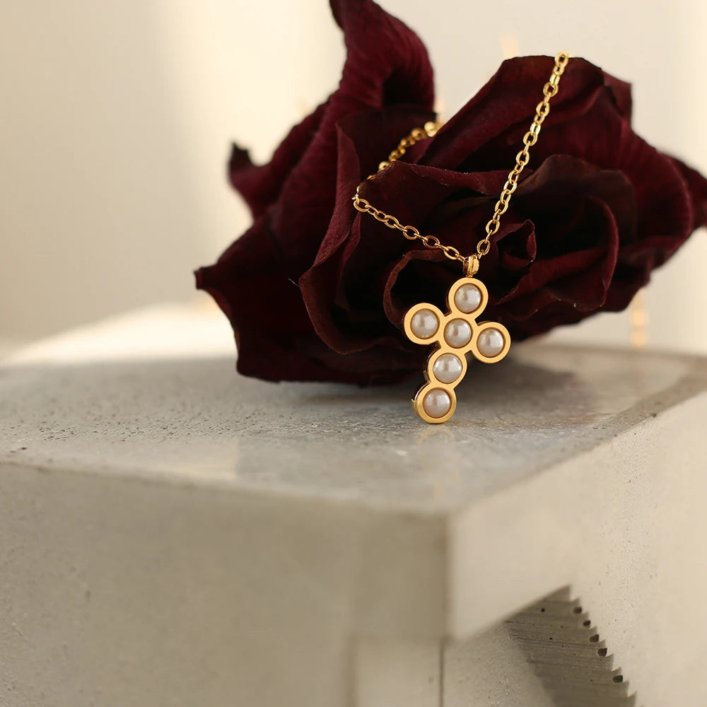 Collier Femme Moge Jewelry Small Pearl Bead Inlay 18K Gold Plated Stainless Steel Pearl Cross Necklace for Girls