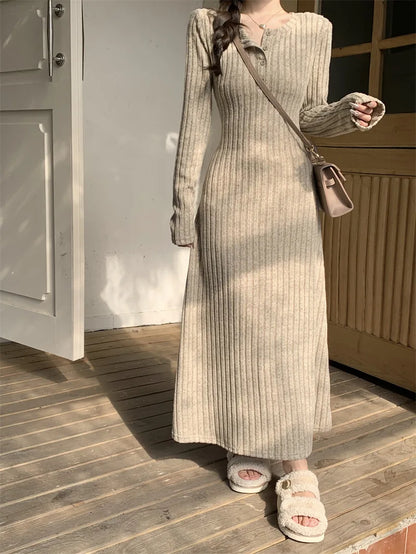French Style Long Sleeve Knitted Dress Vintage Waist Cinching A- Line Skirt Women Autumn Winter New Arrival Slimming Inner Wear