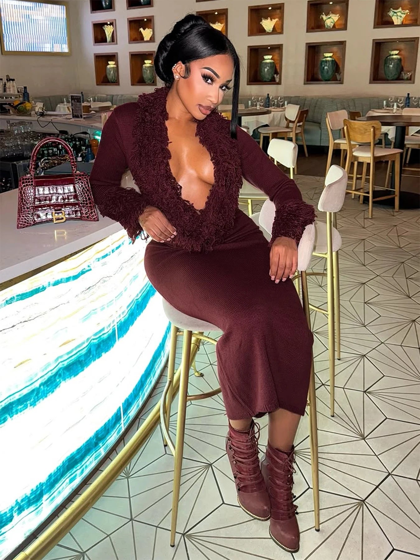 Cutenew Knit Deep V-Neck Furry Tassel Dress Women Winter Trend Sexy Elegant Peach Hip Christmas Party Stretch Slim Bodycon