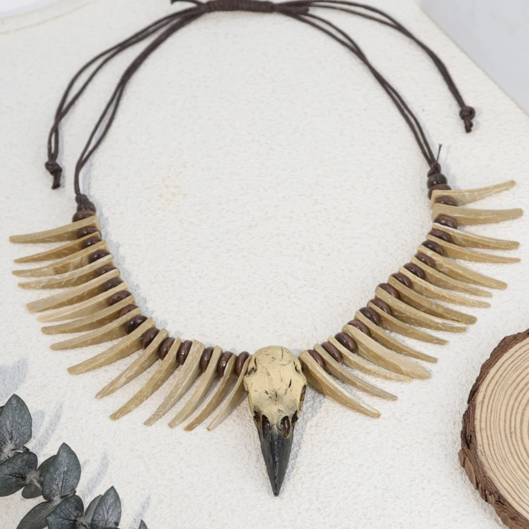 1 piece of vintage Viking crow skull coconut shell necklace - resin animal shaped irregular long teeth, Gothic style jewelry,