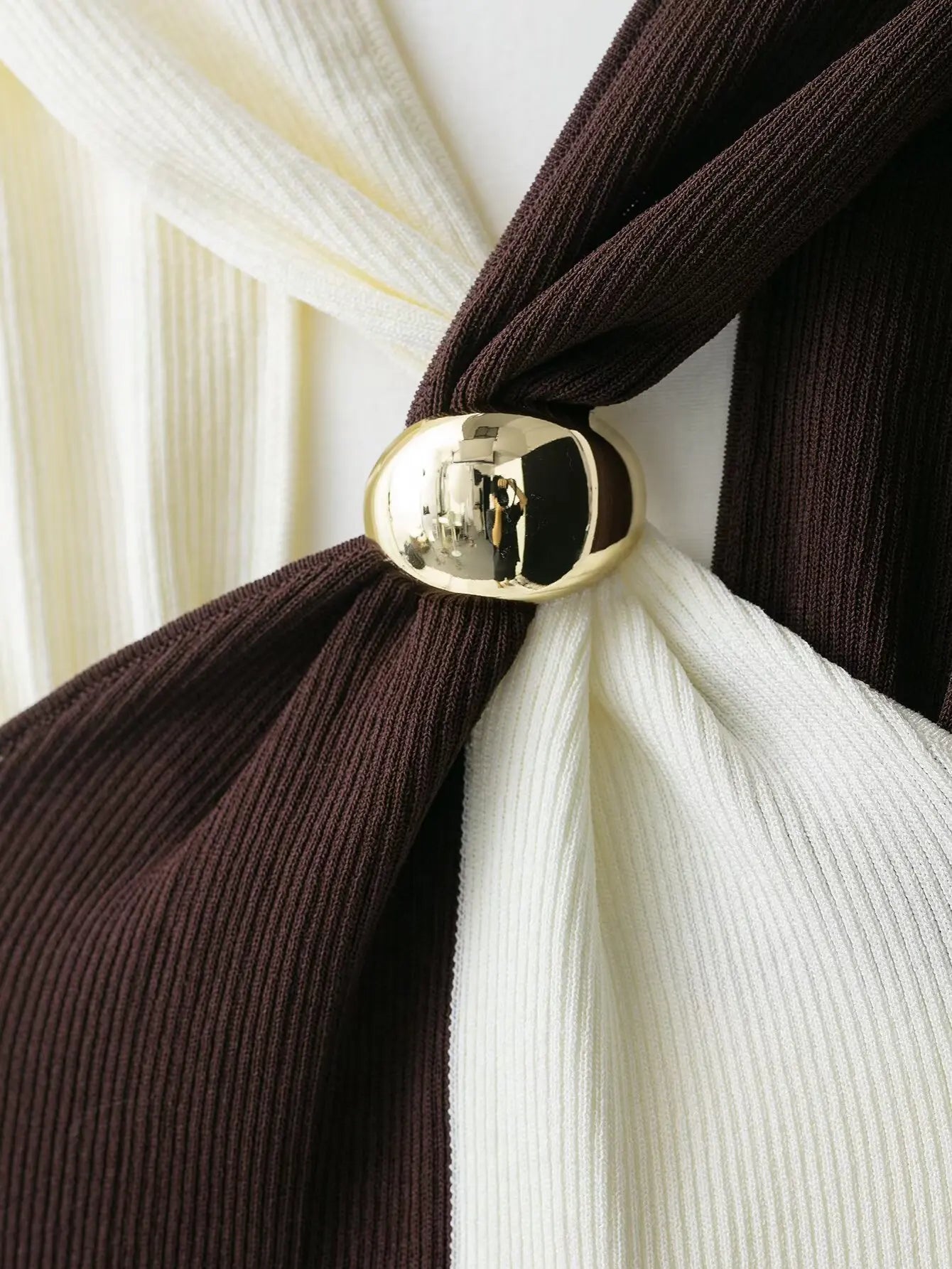 HH 2026 Women's Summer New Fashion Chic Knitted Tops Hang-Neck Collar Sleeveless Backless Female Sexy Short Tops 2 Color