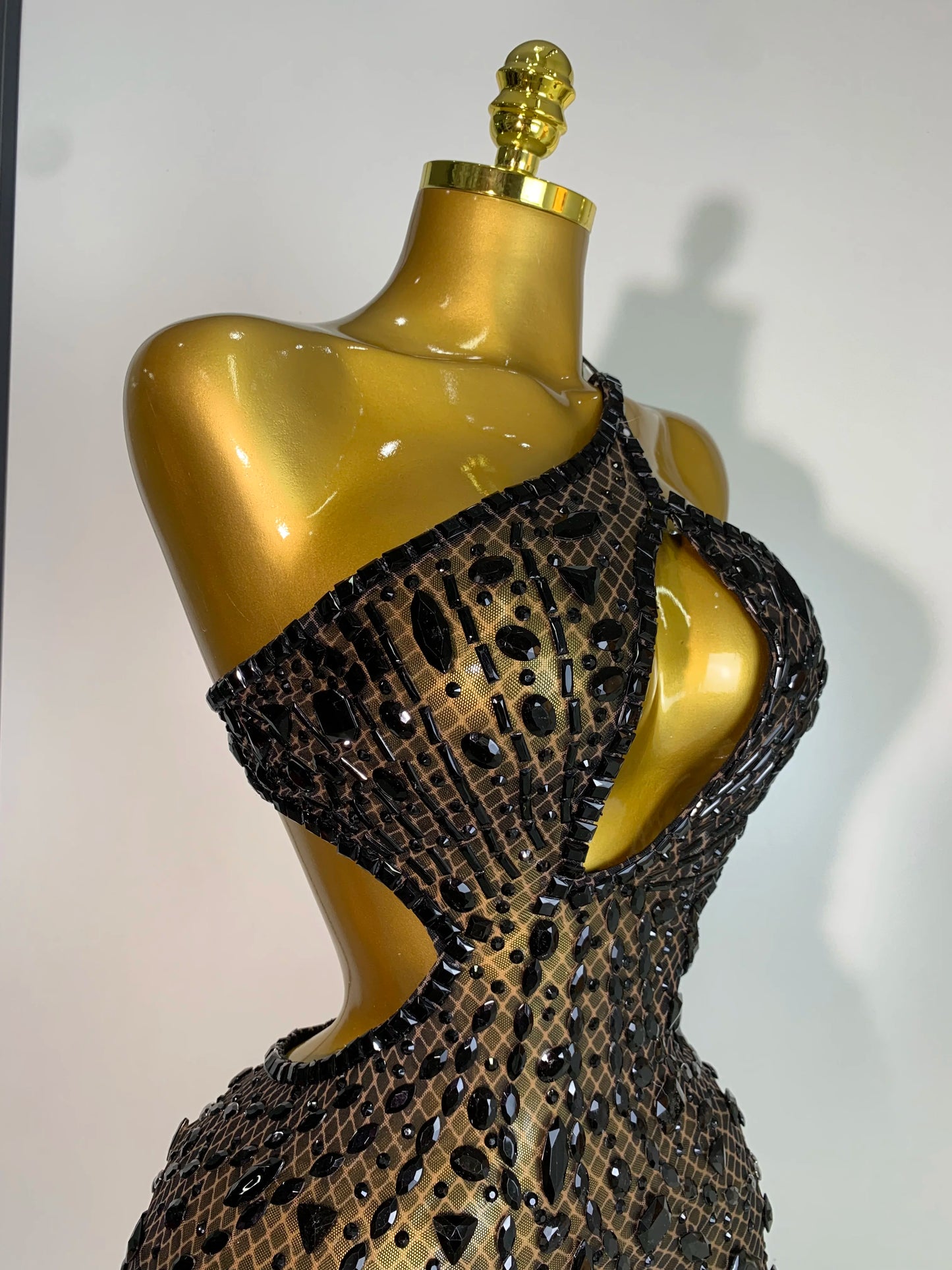 Sexy Sparkly Diamond Backless Short Dress 2025 Women Sleeveless Mesh See Through Evening Birthday Gown Singer Stage Outfit