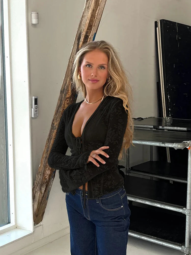 Autumn New Fashionable Chiffon Slim Fit Ruffle Trumpet Sleeve Shirt for Women