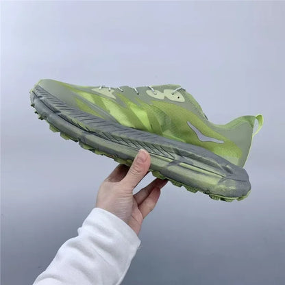 Low-Top Casual Running Shoes Unisex Breathable Mesh Shock Absorption Cross-country Sports Shoes EVA Insole from Mainland China