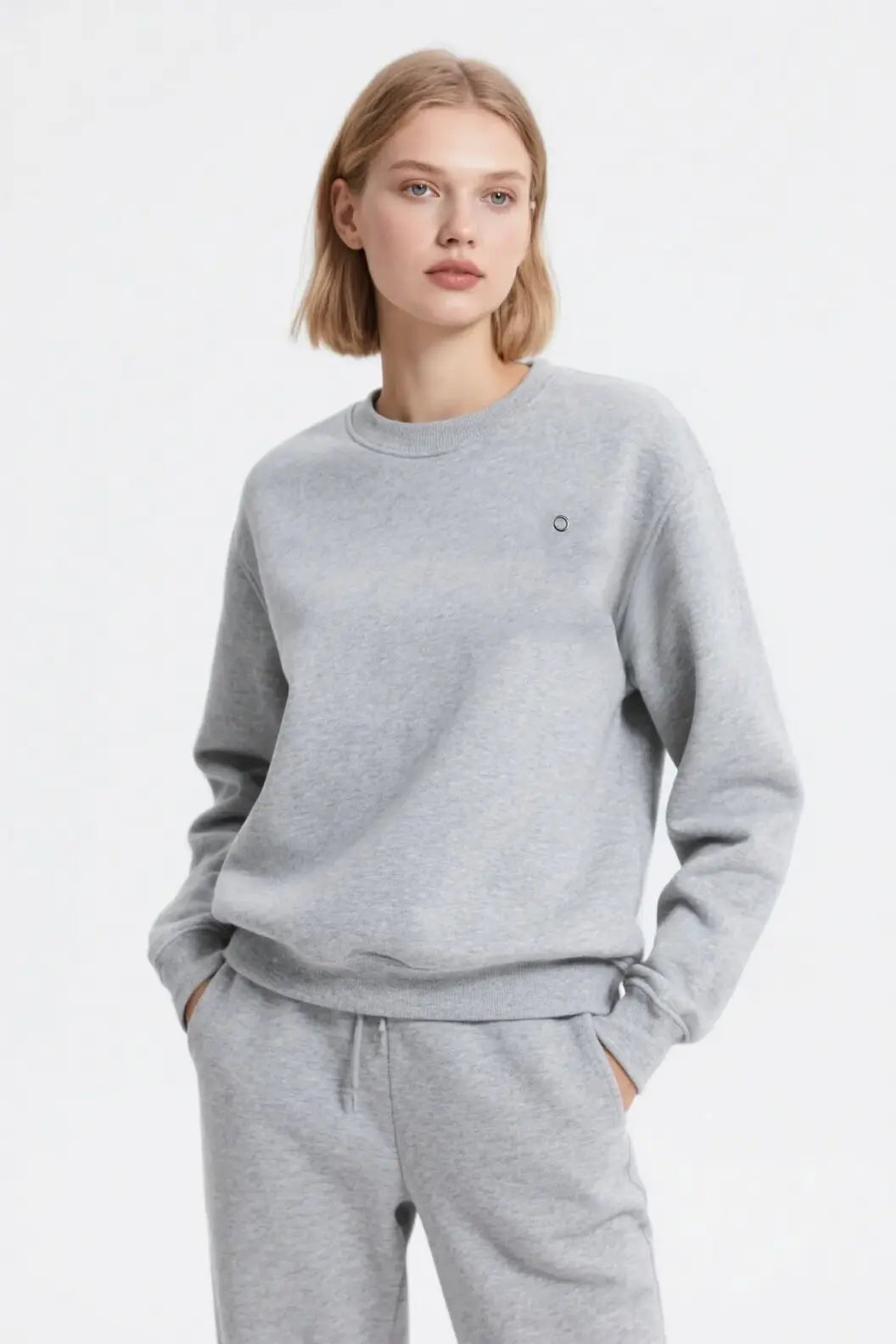 Loose yoga round-neck sweatshirt for men and women American three-dimensional reflective logo casual