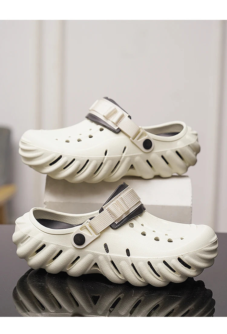 New Men's Fashionable Versatile Sandals Anti Slip and Wear-resistant Shoes Thick Soled Soft Soled Slippers Breathable