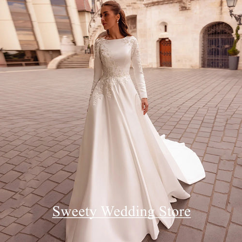 Modest Wedding Dress for Woman Bride Customized Round Neck Long Sleeves Beading Applique A Line Sweep Train Bridal Gown