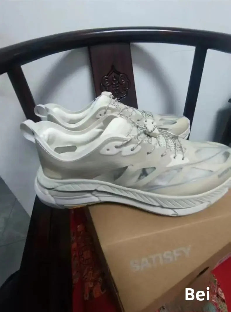 Low-Top Casual Running Shoes Unisex Breathable Mesh Shock Absorption Cross-country Sports Shoes EVA Insole from Mainland China