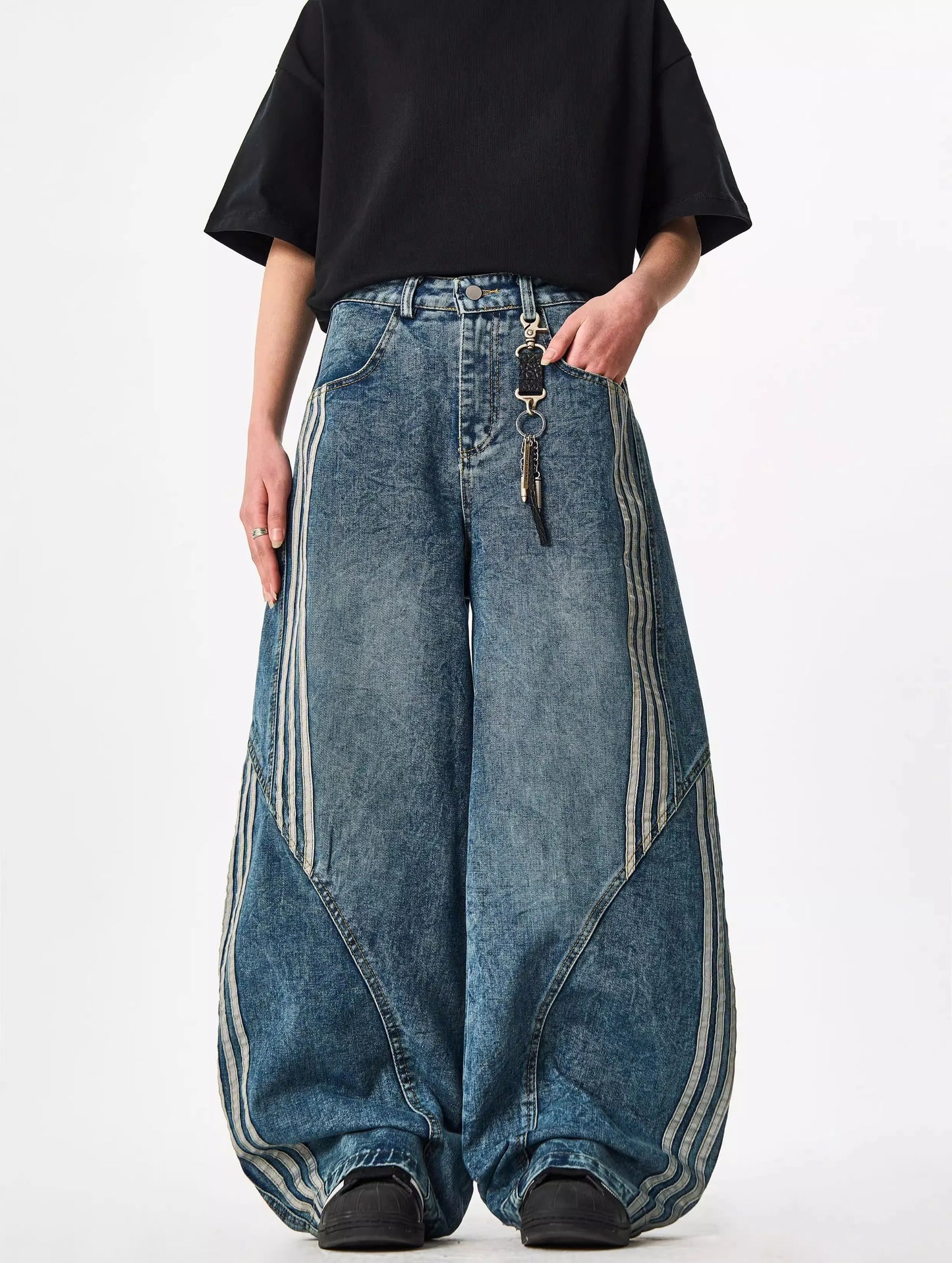 Y2K Custom Women Jeans Vintage Reconstruction Denim Pants Wide Leg With Distressed Wash And Stripe Details