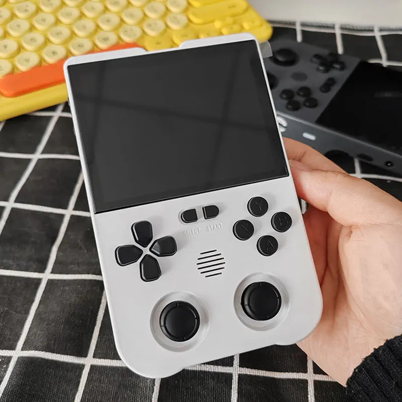 Coopreme XU10 Handheld Game Console 3.5" IPS Screen 3000mAh Battery Linux System Magicx Portable Video Game Console