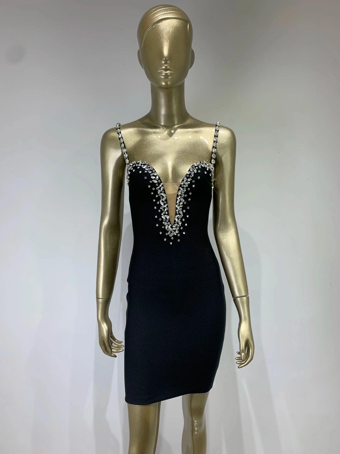 Women's Sexy V Neck Beading Diamonds Black Mini Bodycon Bandage Dresses 2024 Summer Fashion Elegant Evening Cocktail Party Dress