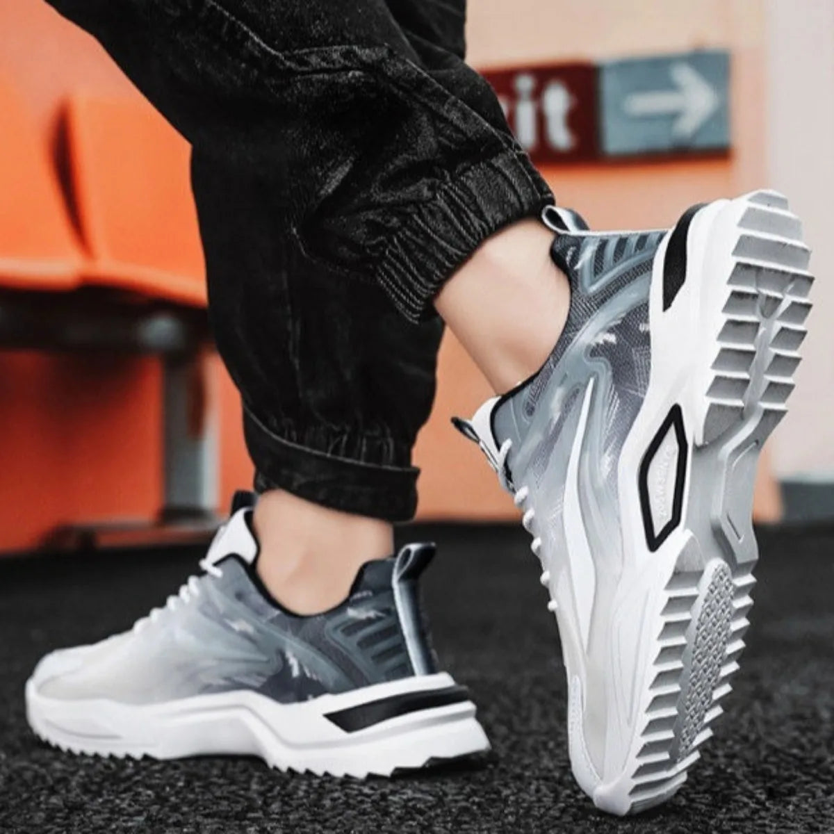 Men's Fashion Basketball Shoes - Air Cushion Shock-Absorbing Non-Slip Breathable Sneakers for Outdoor Sports & Daily Wear