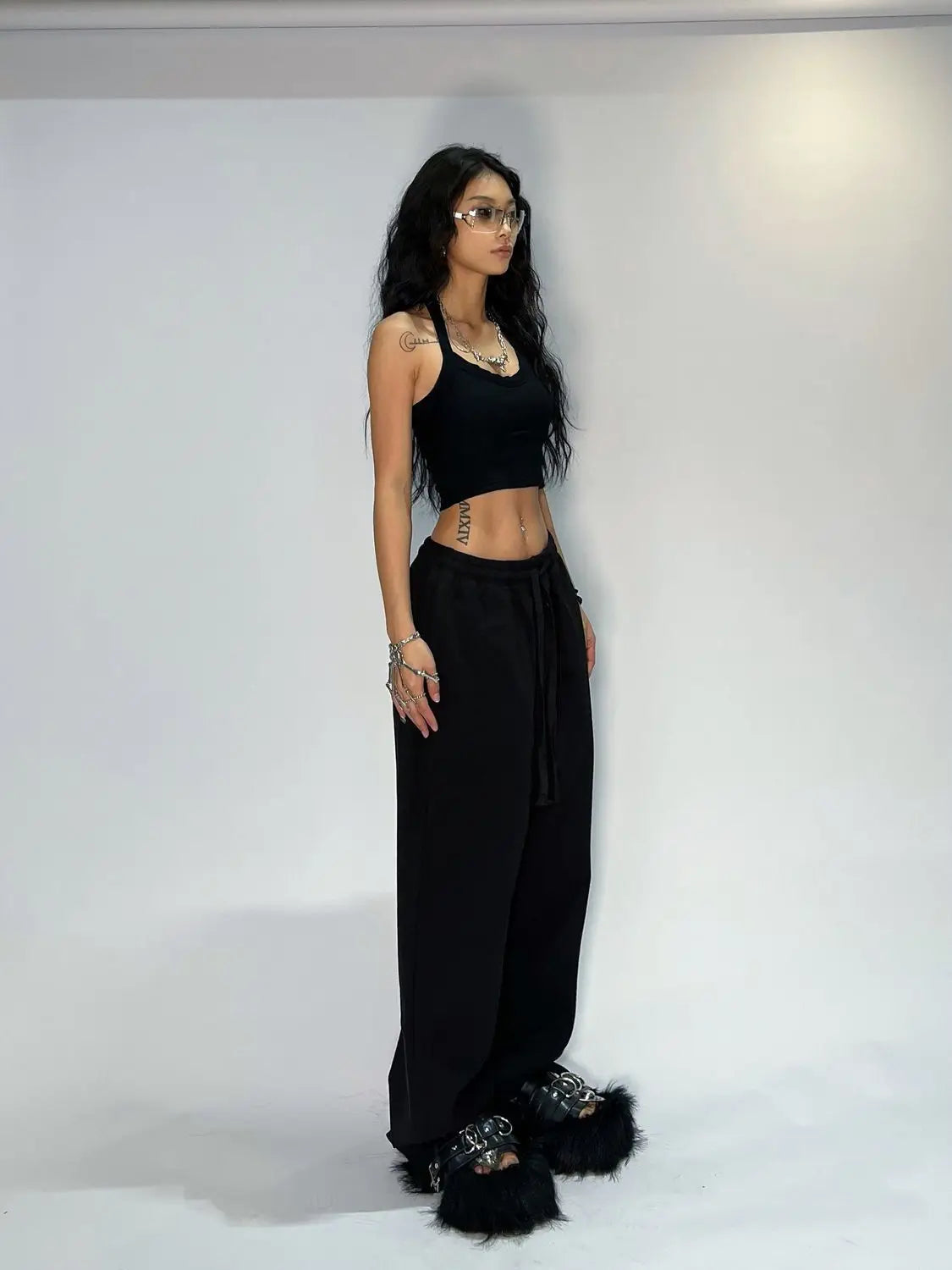 Casual and Comfy Grey Sweatpants for Women with Starchy Waist Loose Fit and Parachute Pants