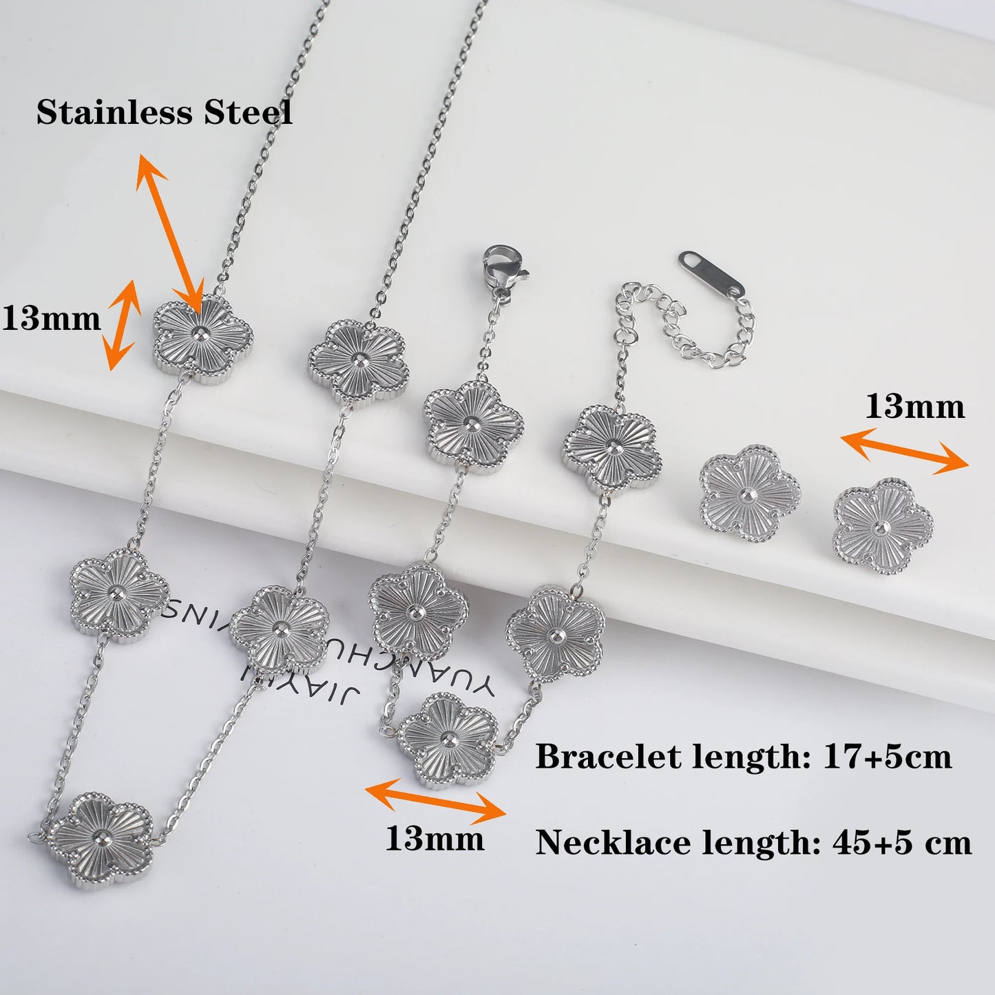Hot Sale Stainless Steel Laser Five Leaf Flower Petal Adjustable Clover Bracelet Classic for Woman Girl Brand Jewelry Party Gift