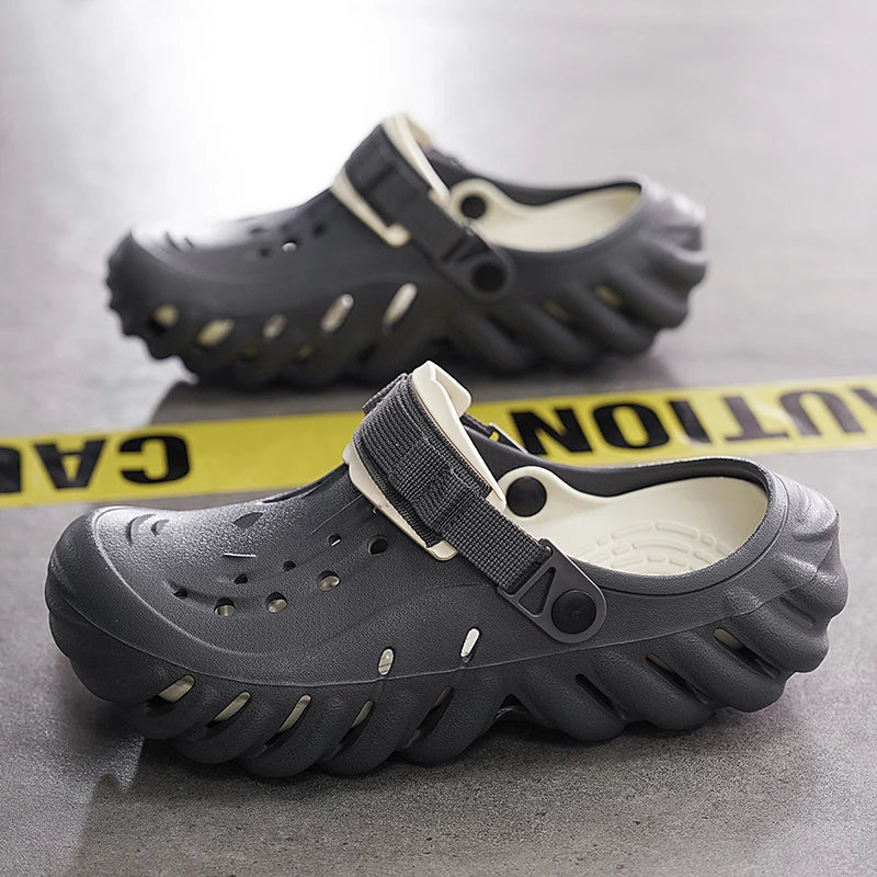 New Men's Fashionable Versatile Sandals Anti Slip and Wear-resistant Shoes Thick Soled Soft Soled Slippers Breathable
