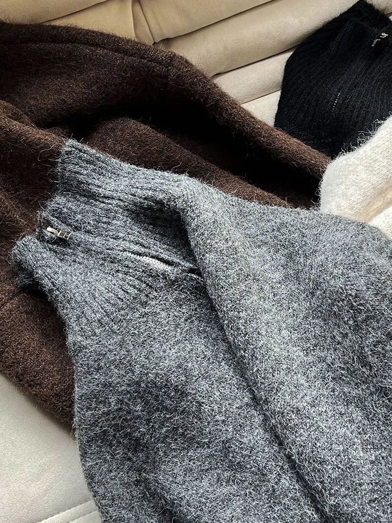 2026 Women Turn Down Collar Sweater Long Sleeve Zipper Design Warm Cardigans Clothes Tops For Women Winter Sweater Pull Femme