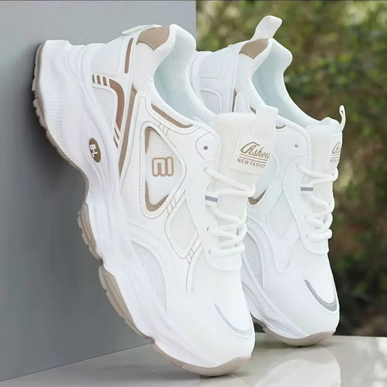 2026 Men Casual Sneakers High Quality Light Breathable Sport Designers Athletic Shoes Man Trainer Running Shoes Tenis Masculino