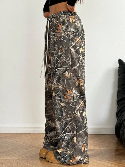 Women's Wide Leg Camo Pants Lightweight Elastic Waist Camouflage Print Loose Pants Trousers Y2K Vintage Streetwear