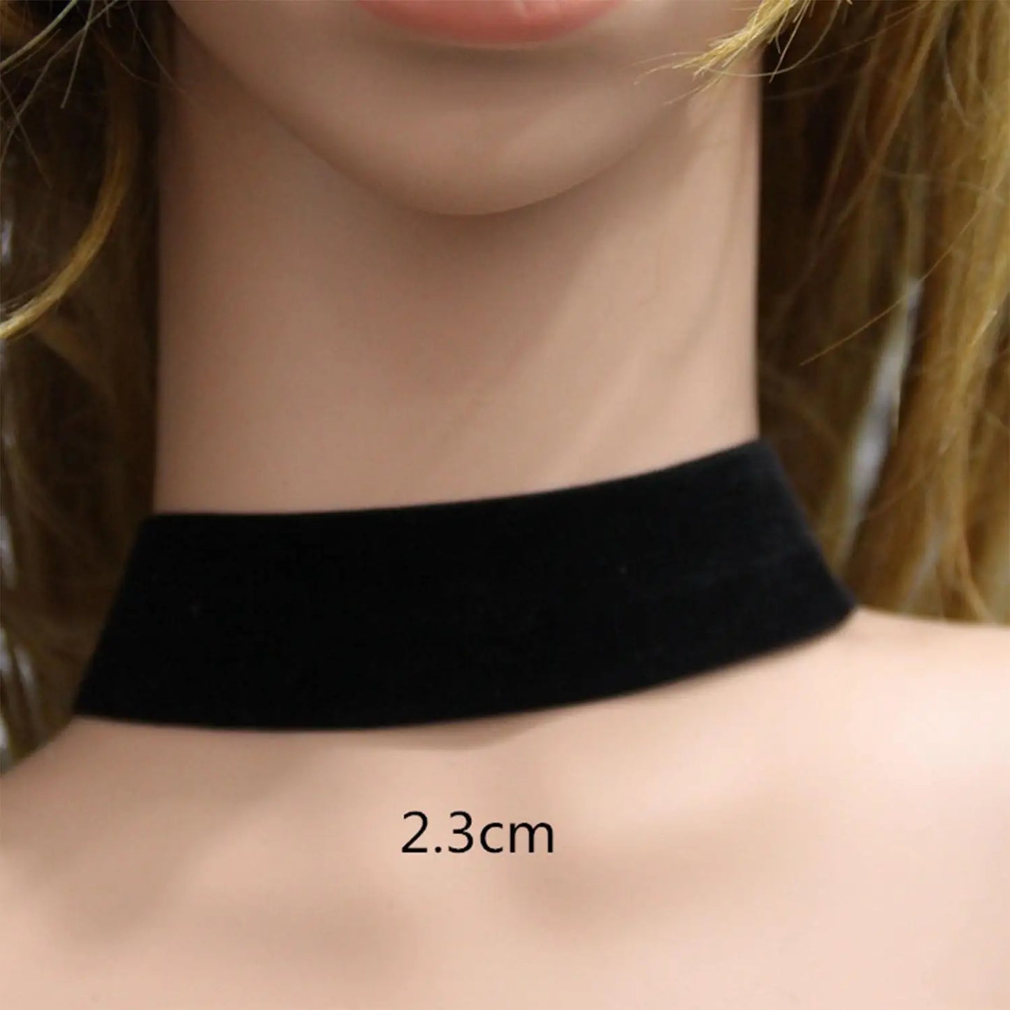 Fashion Sexy Punk Gothic Black Velvet Choker Necklaces Simple Vintage Clavicle Neck Chain Women Girls Party Jewelry Accessories