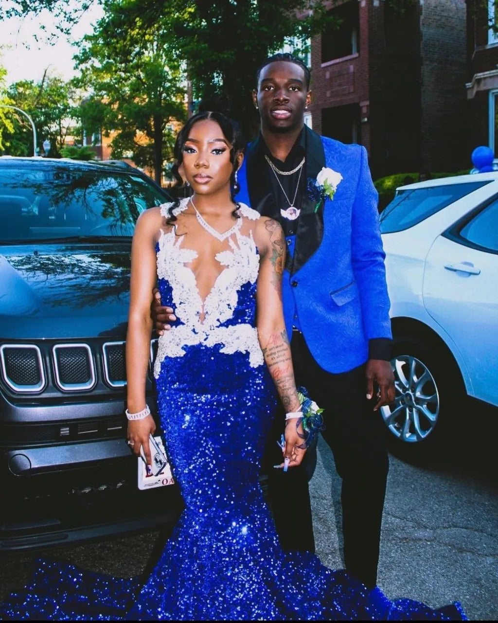 Royal Blue Sequin Mermaid Prom Dress with White Lace Applique Deep V Neck Long Train Formal Evening Gown for Graduation Party