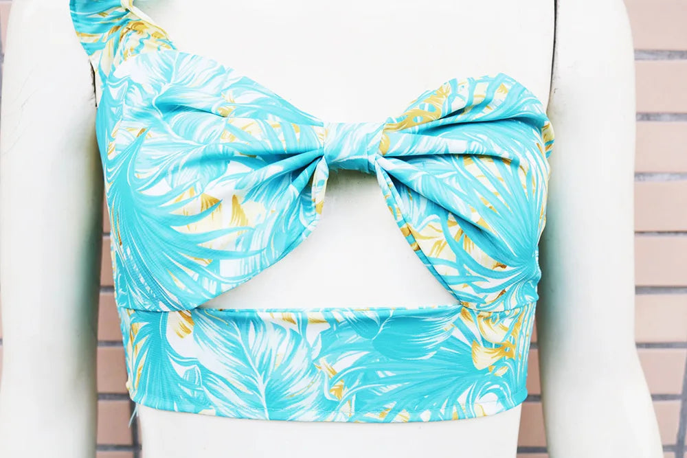 Ruffles Shoulder Two-piece Low Cut Top Leaf Print Skirt for Vacation