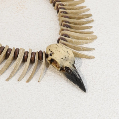 1 piece of vintage Viking crow skull coconut shell necklace - resin animal shaped irregular long teeth, Gothic style jewelry,
