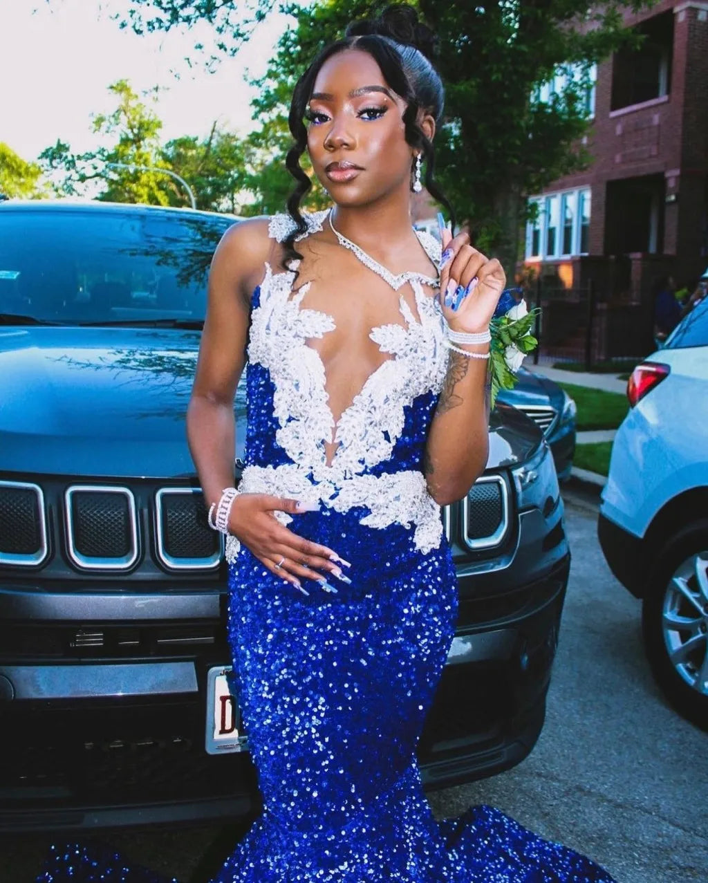 Royal Blue Sequin Mermaid Prom Dress with White Lace Applique Deep V Neck Long Train Formal Evening Gown for Graduation Party