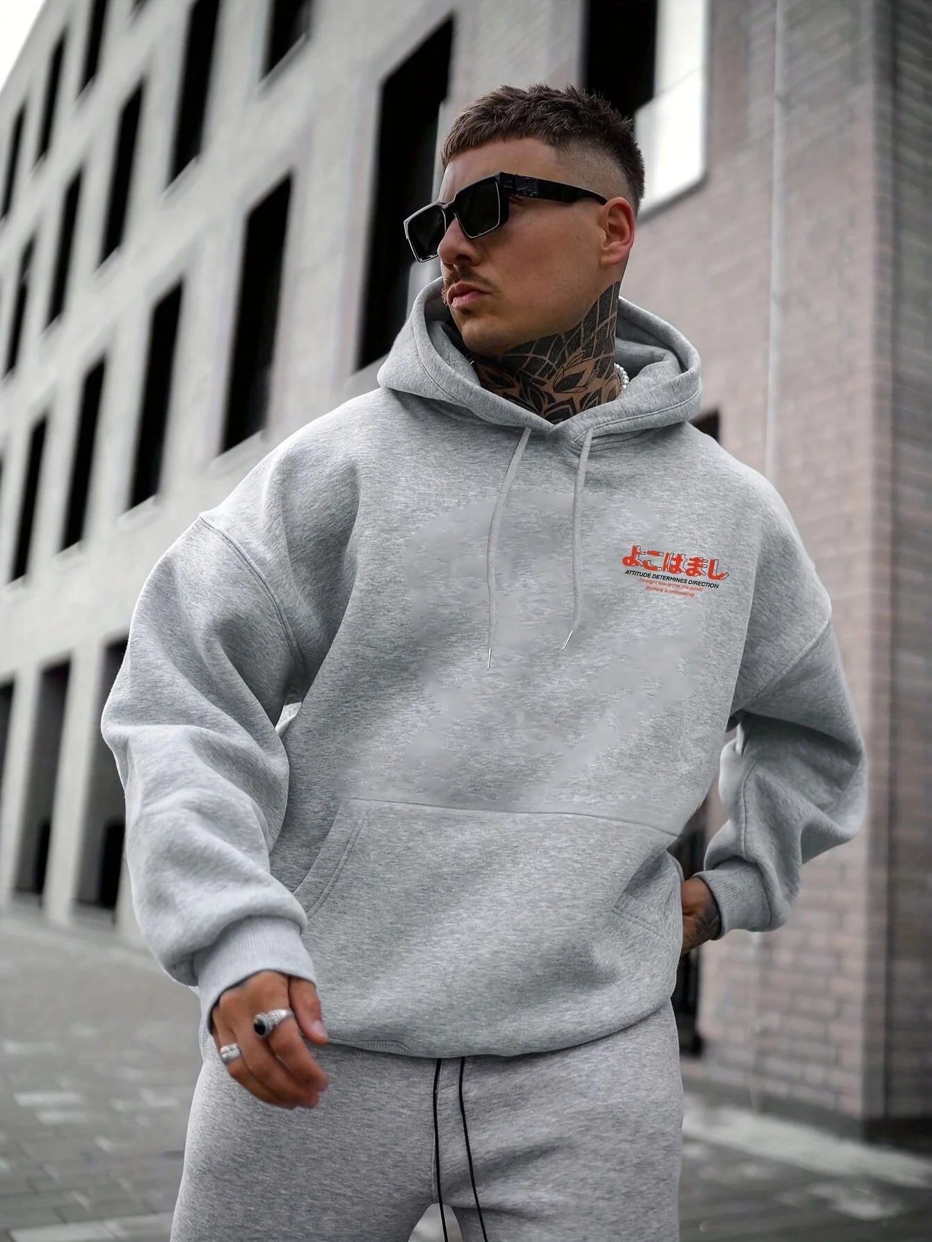 Men's autumn and winter casual fashion loose Tokyo pattern printed long sleeved hooded sweatshirt warm pullover