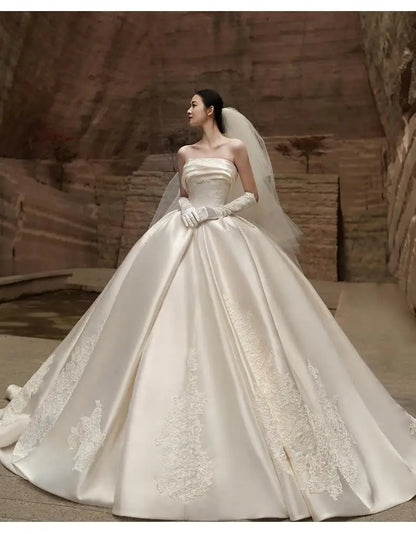 Satin Light Wedding Dress French Strapless Sleeveless Main Yarn High-end Heavy-duty Plus Size Outdoor Yarn For Brides Customized