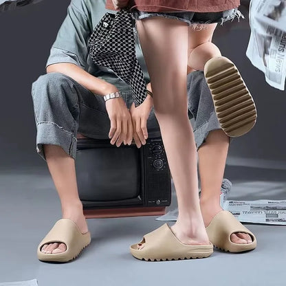 Brand High Quality Super Soft EVA Sole Summer Slippers for Men Bathroom Slippers Home Slides Couple Beach Sandals Male Slipper