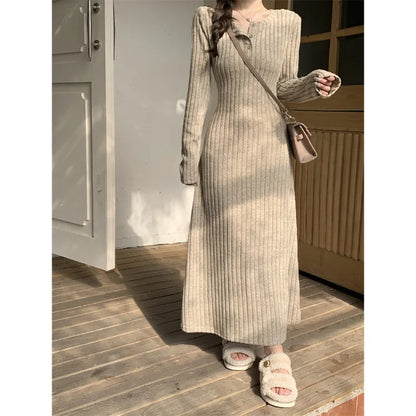 French Style Long Sleeve Knitted Dress Vintage Waist Cinching A- Line Skirt Women Autumn Winter New Arrival Slimming Inner Wear