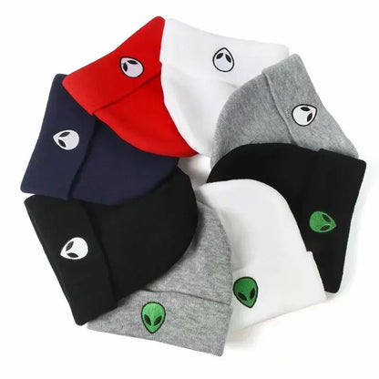 Knitted Beanies Hats Lovely Alien Ghost Skull Embroidery Cap for Autumn Winter Men Cap Warm Melon Cap Street Head Women Gifts