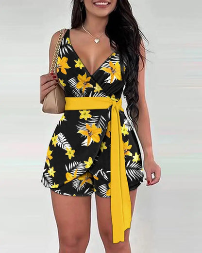 Spring Summer Women's New Fashionable Printed Sexy V-neck Strap Up Waist Sleeveless Strap Top Casual Shorts Set