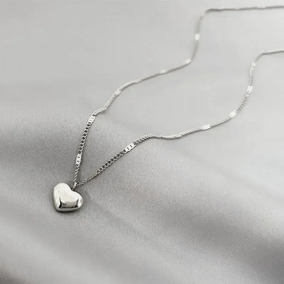 New Cross-border Couple Cavicle Chain Geometric Heart-shaped Light Luxury Temperament Simple Sweet Love Pendant Necklace Jewelry