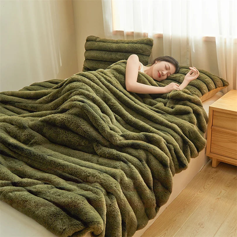 Ultra Soft Luxury Flffy Faux Rabbit Fur Blanket, Thick Winter Warm Throw Blankets, Plush Cozy Bubble Fleece Blankets Home Decor